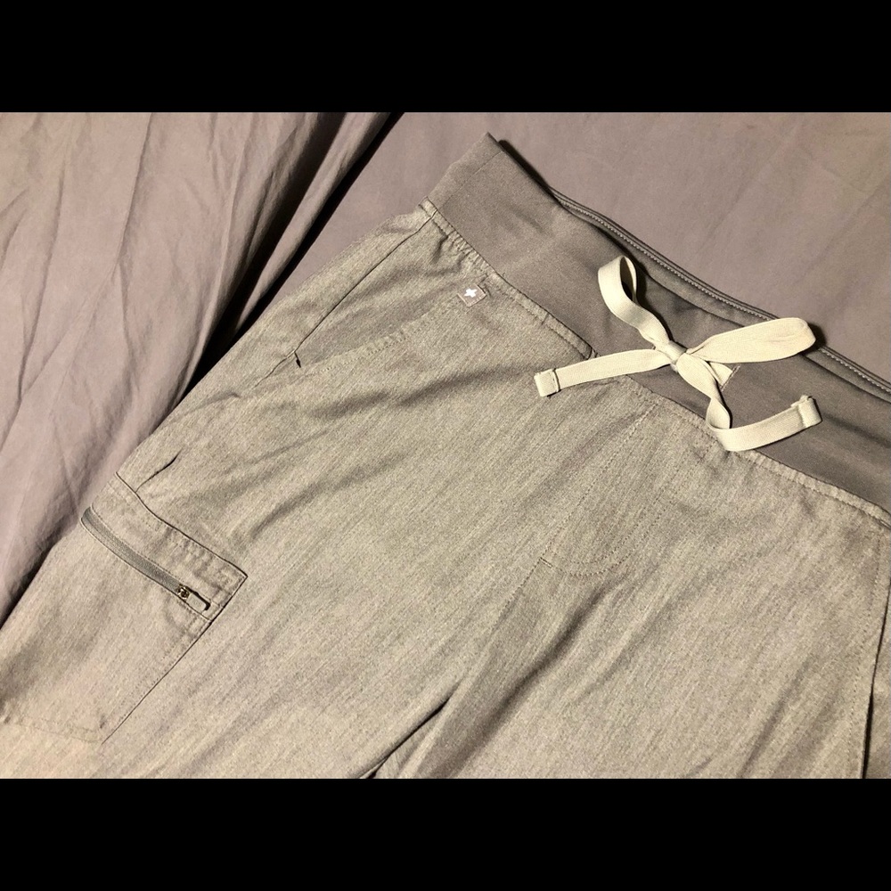 Figs Scrub Set In Graphite - image 5